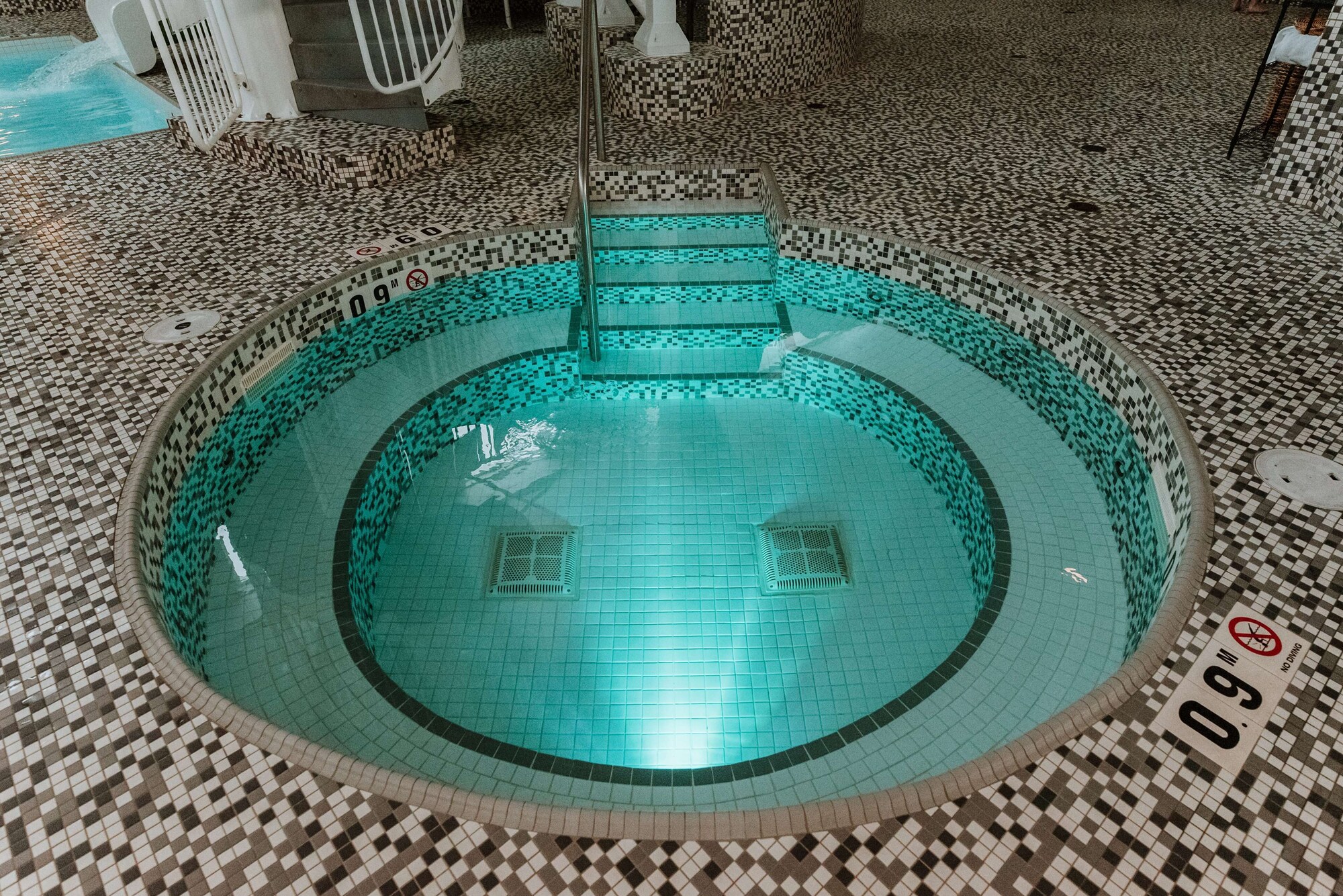 Coast Nisku Inn & Conference Centre