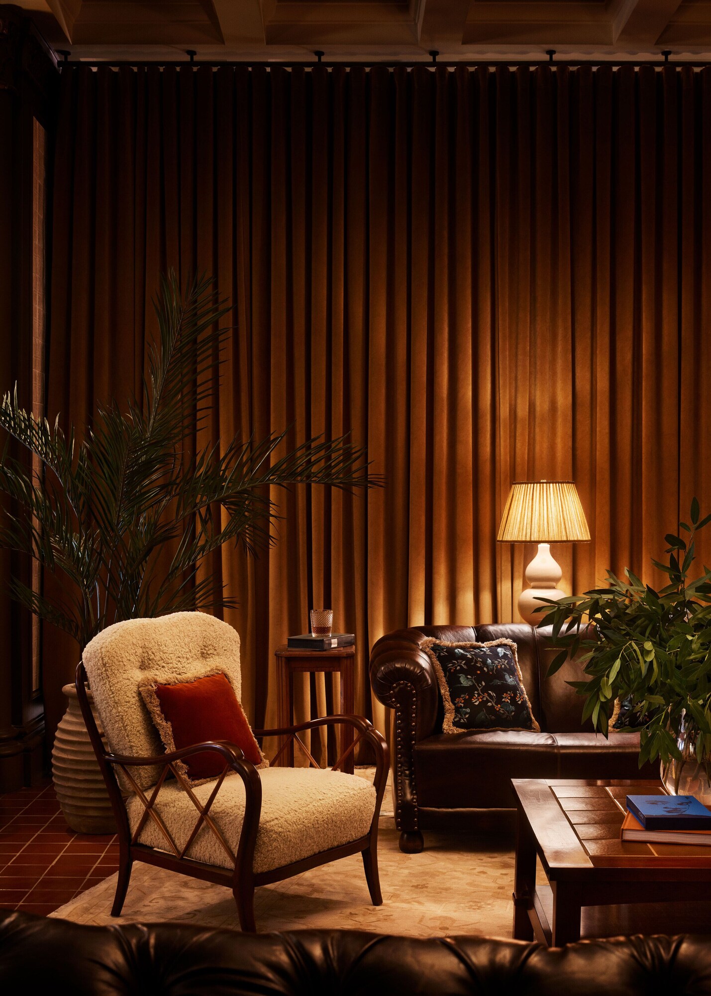 Pasadena Hotel & Pool