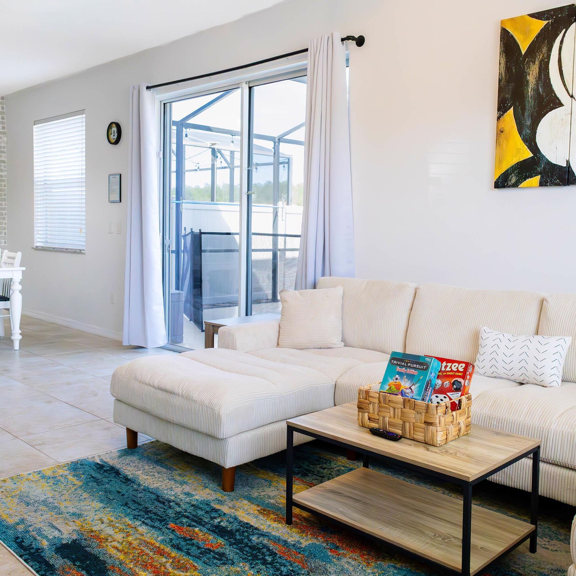 Magical 4 BR 3 BTH Themed Pool Home With Lakeview