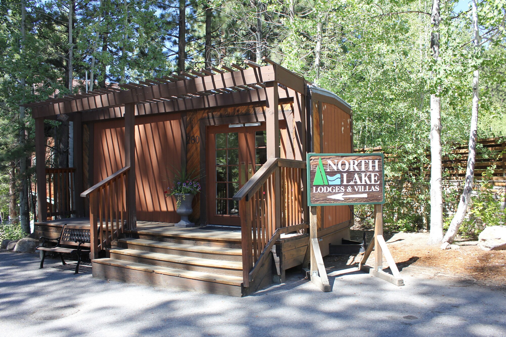 North Lake Lodges & Villas