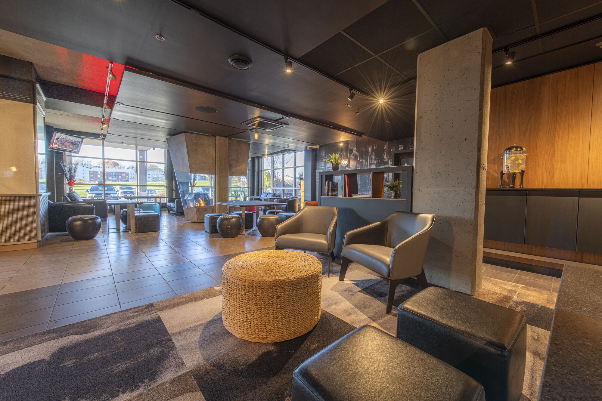 Grand Times Hotel Quebec City Airport