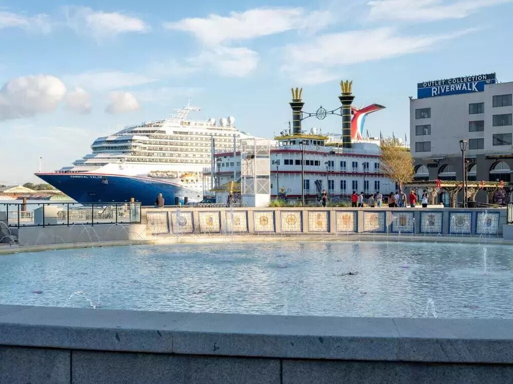 Plaza Suites Downtown New Orleans