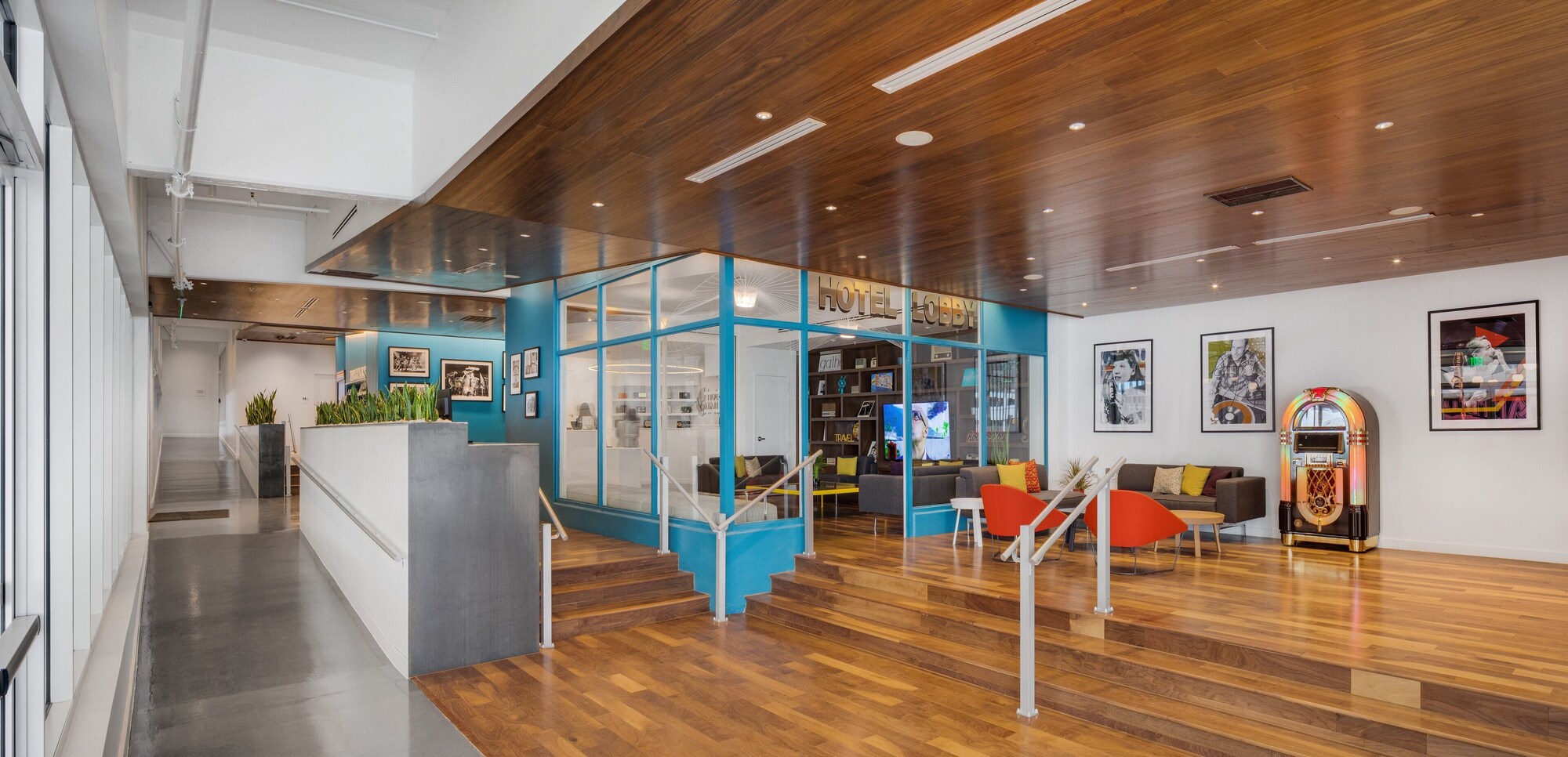 Hotel Indigo Memphis Downtown, an IHG Hotel