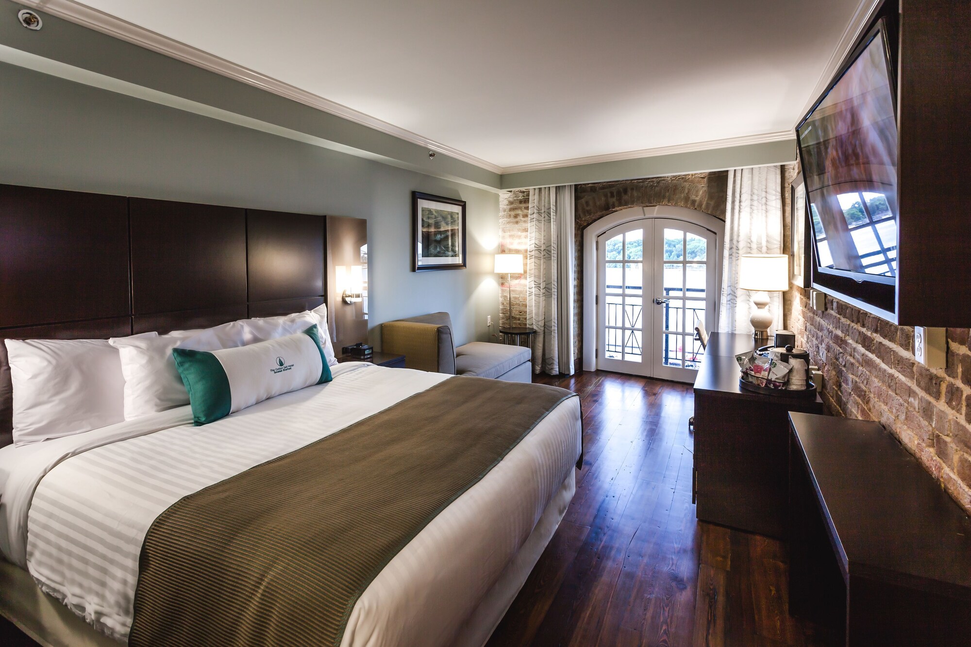 The Cotton Sail Hotel, Tapestry Collection By Hilton