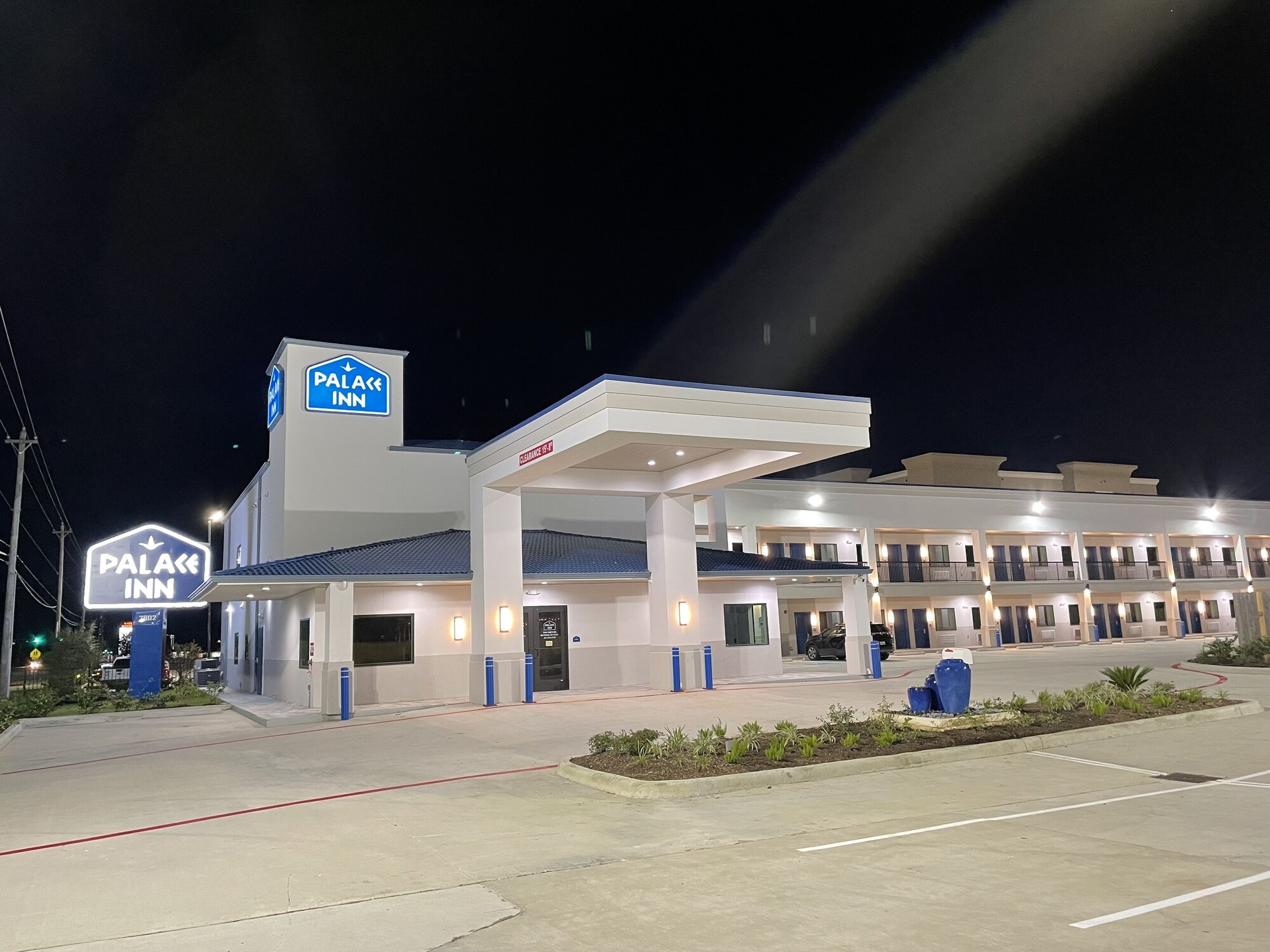 Palace Inn Blue - Garth Rd