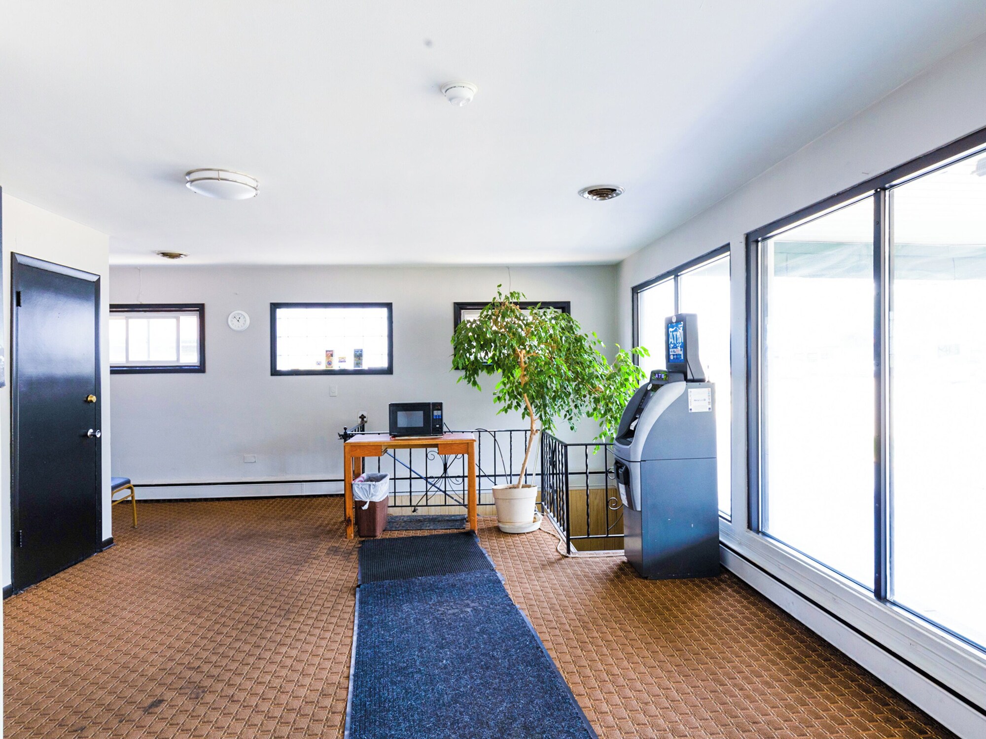 Manor Motel By OYO Near Oak Brook/Chicago Westchester